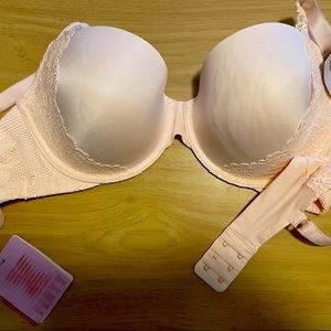 BNWT Savage X Fenty Bra 38C